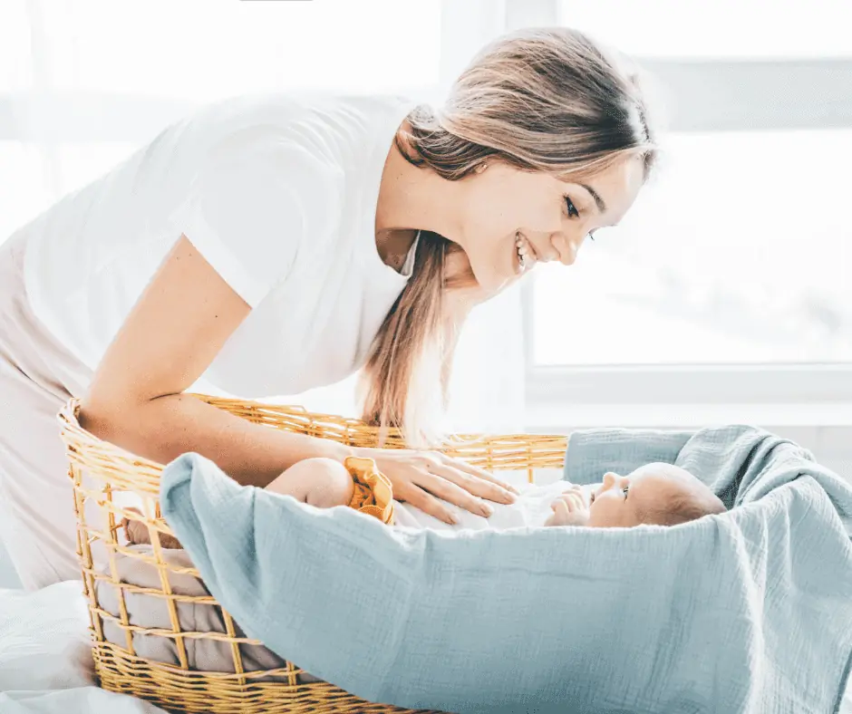 Best bassinet for breastfeeding sale