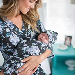 maternity robe- gifts for expecting moms