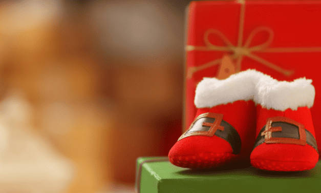70 Ideas for the Perfect Christmas Pregnancy Announcement