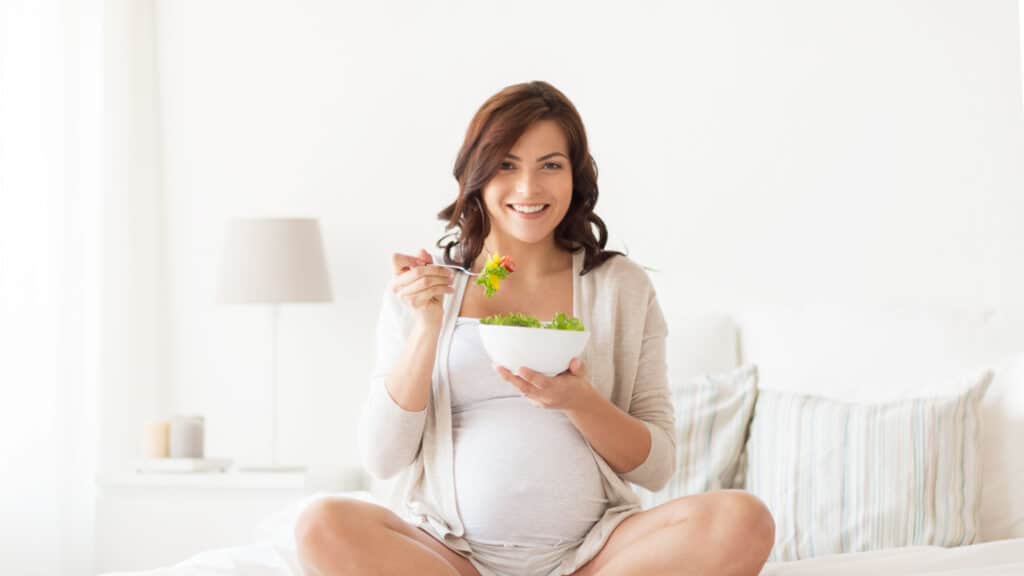 pregnant woman eating