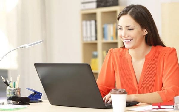 Mompreneur Series: Become A Freelance Writer - Mom Life