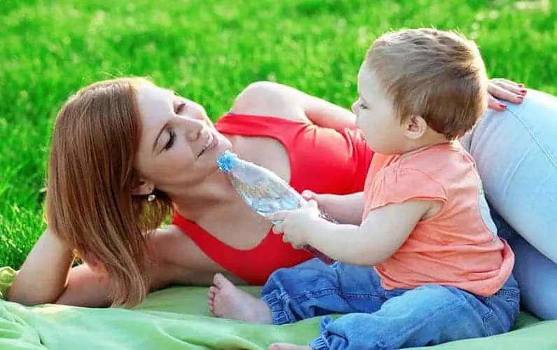 How moms can take care of themselves with the demands of breastfeeding