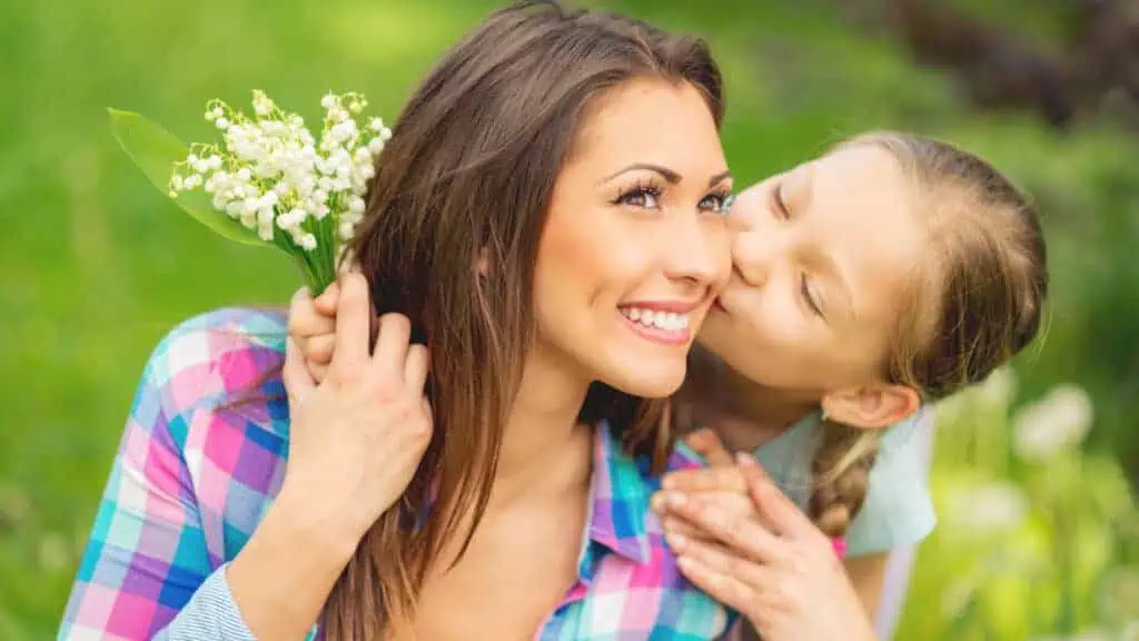 lily of the valley flower, mom and daughter