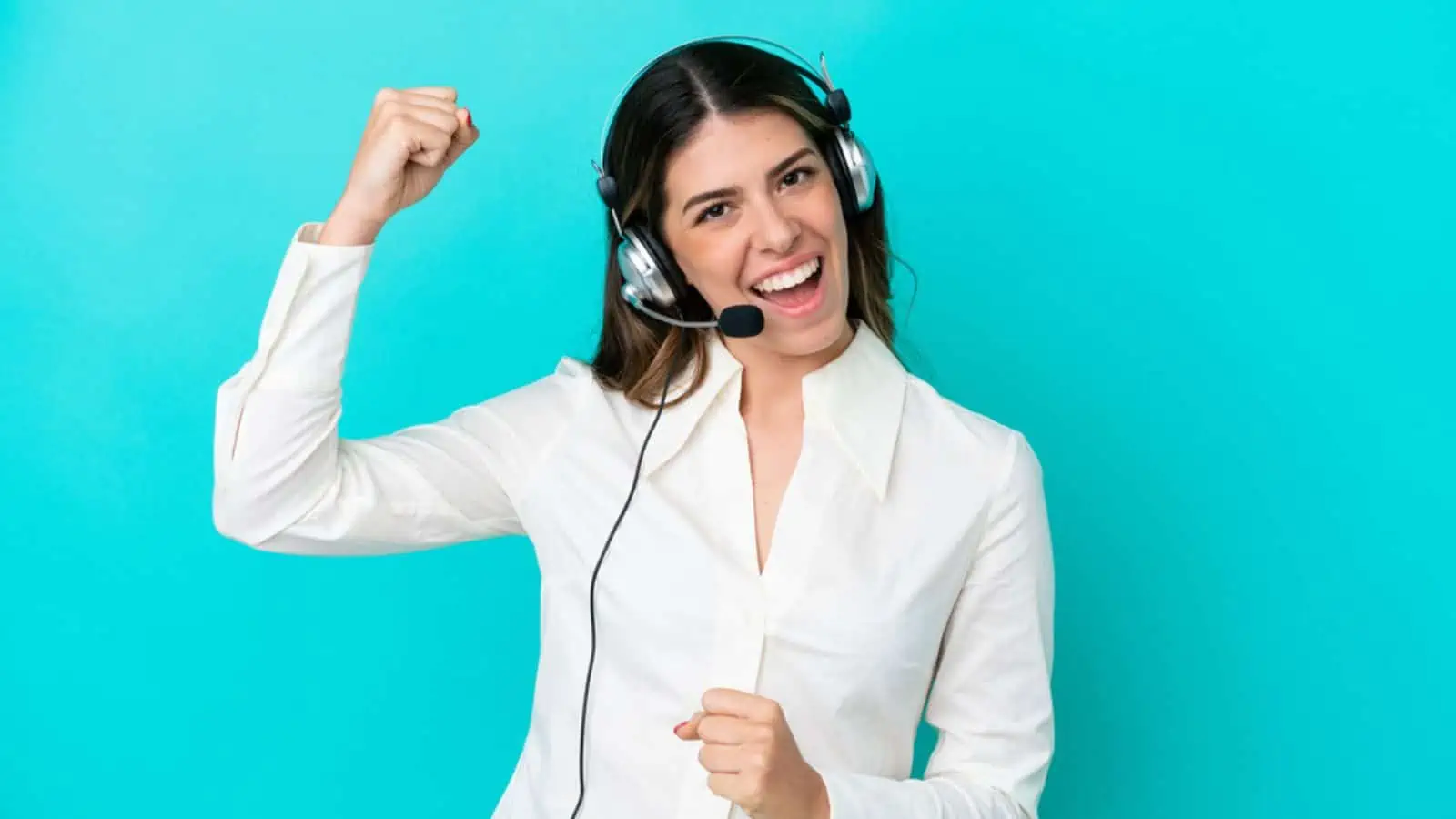 Telemarketer Italian woman working with a headset