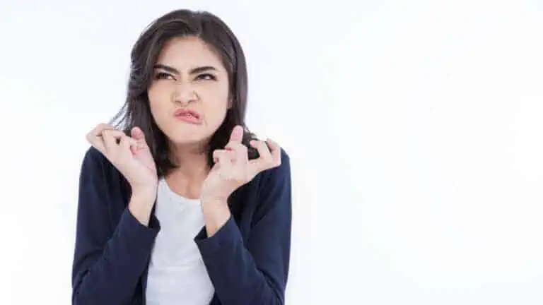 Woman Angrily Sues Her Parents for Frivilously Spending Her College Money
