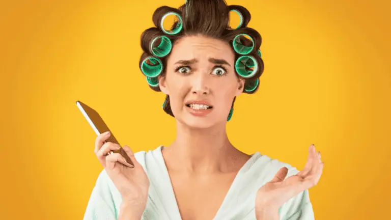 30 Things People Do Daily That Make Them Look Silly- No Matter Who They Are