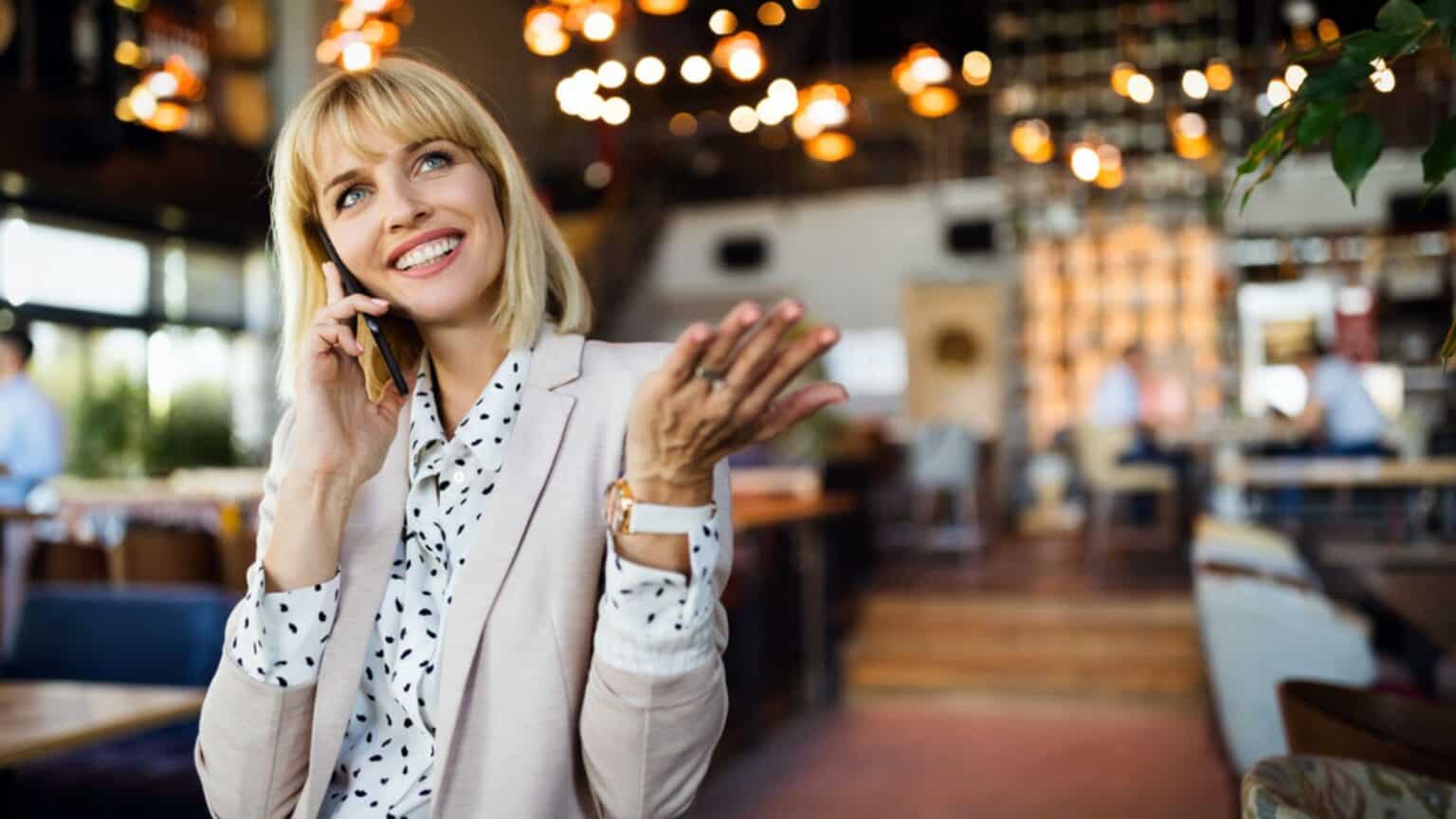 20 Funny ways to Answer the Phone - Mom Life