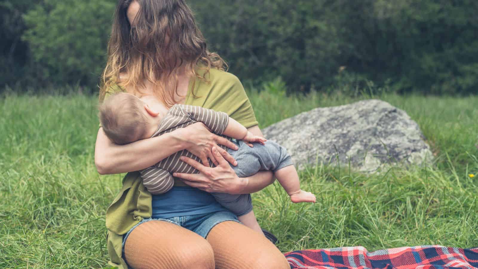 why is breastfeeding in public controversial