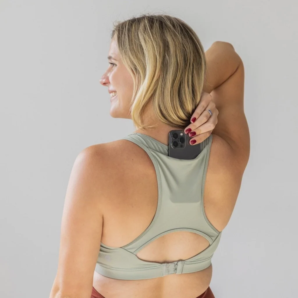 Mommy Bra Buying Guide: The Best Sports Bras for Breastfeeding