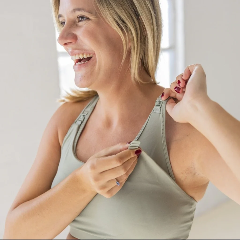 Mommy Bra Buying Guide: The Best Sports Bras for Breastfeeding Moms - Mom  Blog Life