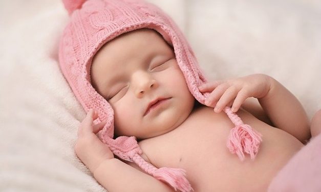 Safe Sleep for Newborns: 7 Tips
