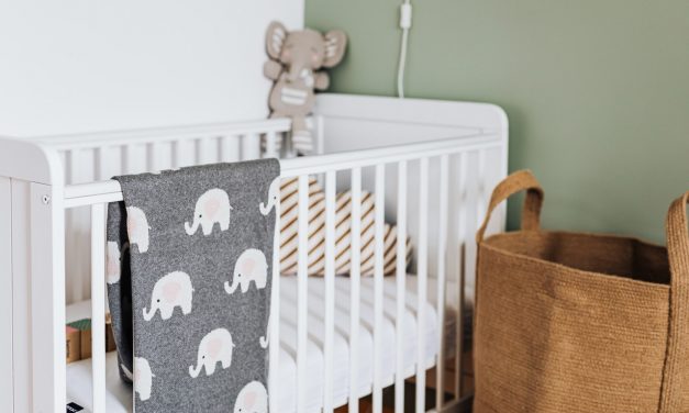 Tips for Sharing a Small Bedroom with Baby